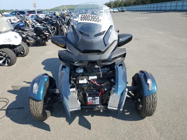 2022 Can-Am Spyder Roadster RT