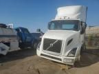 2022 Volvo VNR Semi Truck