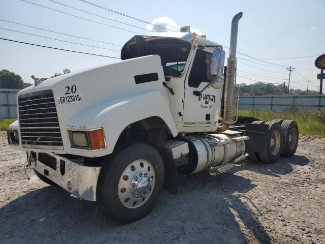 2015 Mack CHU613 Semi Truck