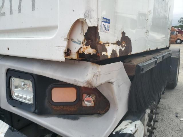 2016 Other Heavy Equipment 2016 Yard Truck