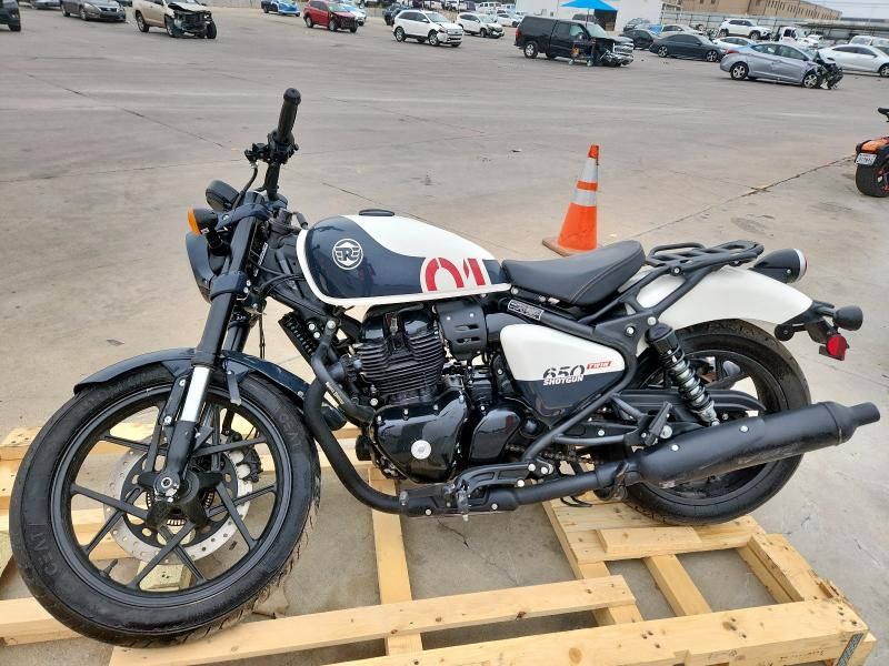 2024 Royal Enfield Motors Shotgun 650