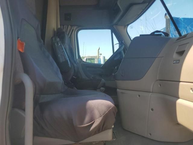2018 Freightliner Cascadia 125 Semi Truck