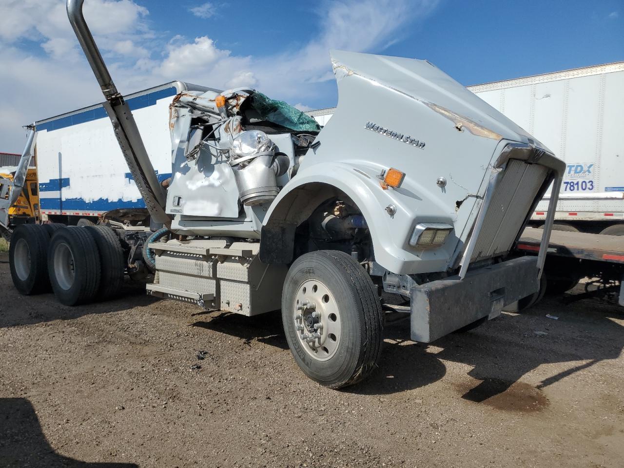 2014 Westenstar Convention-Semi Truck
