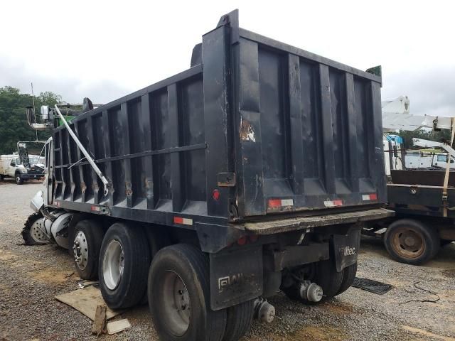 2010 International Dump Truck