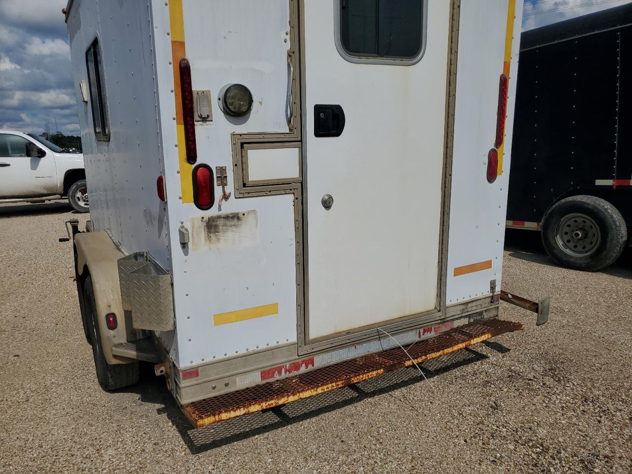 2000 Pelsue Trailer