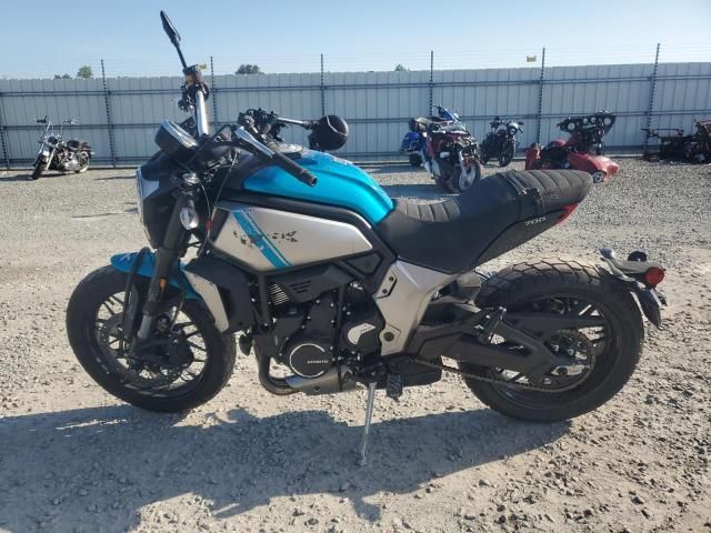 2024 Cf Moto 700 CL-X