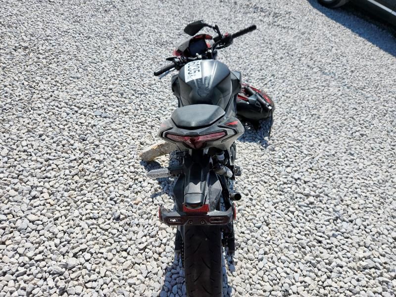 2025 Kawasaki ER500