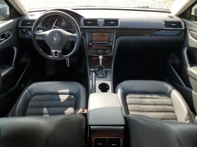 2015 Volkswagen Passat SEL