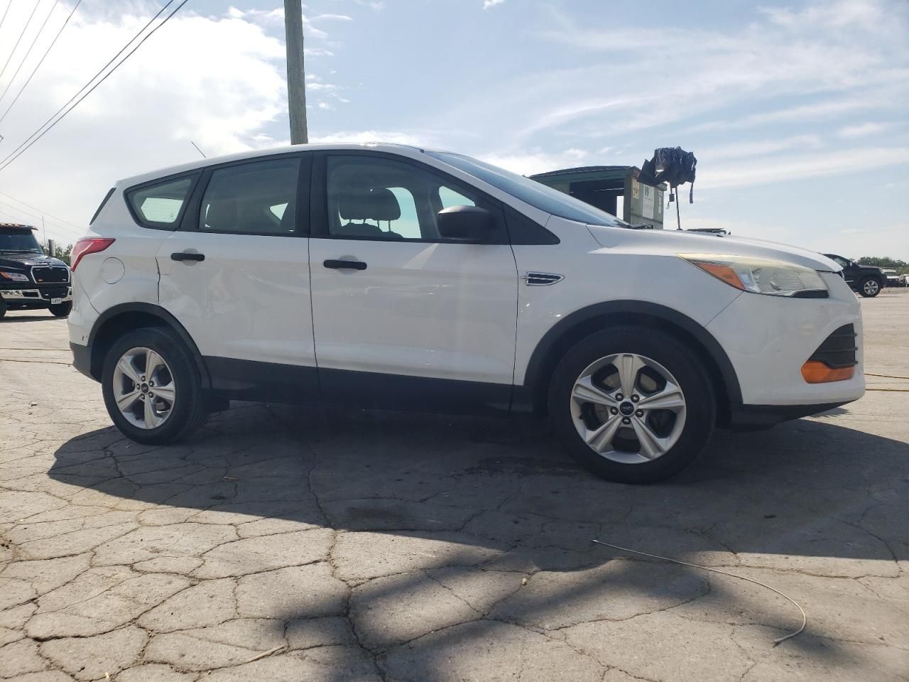 2016 Ford Escape s