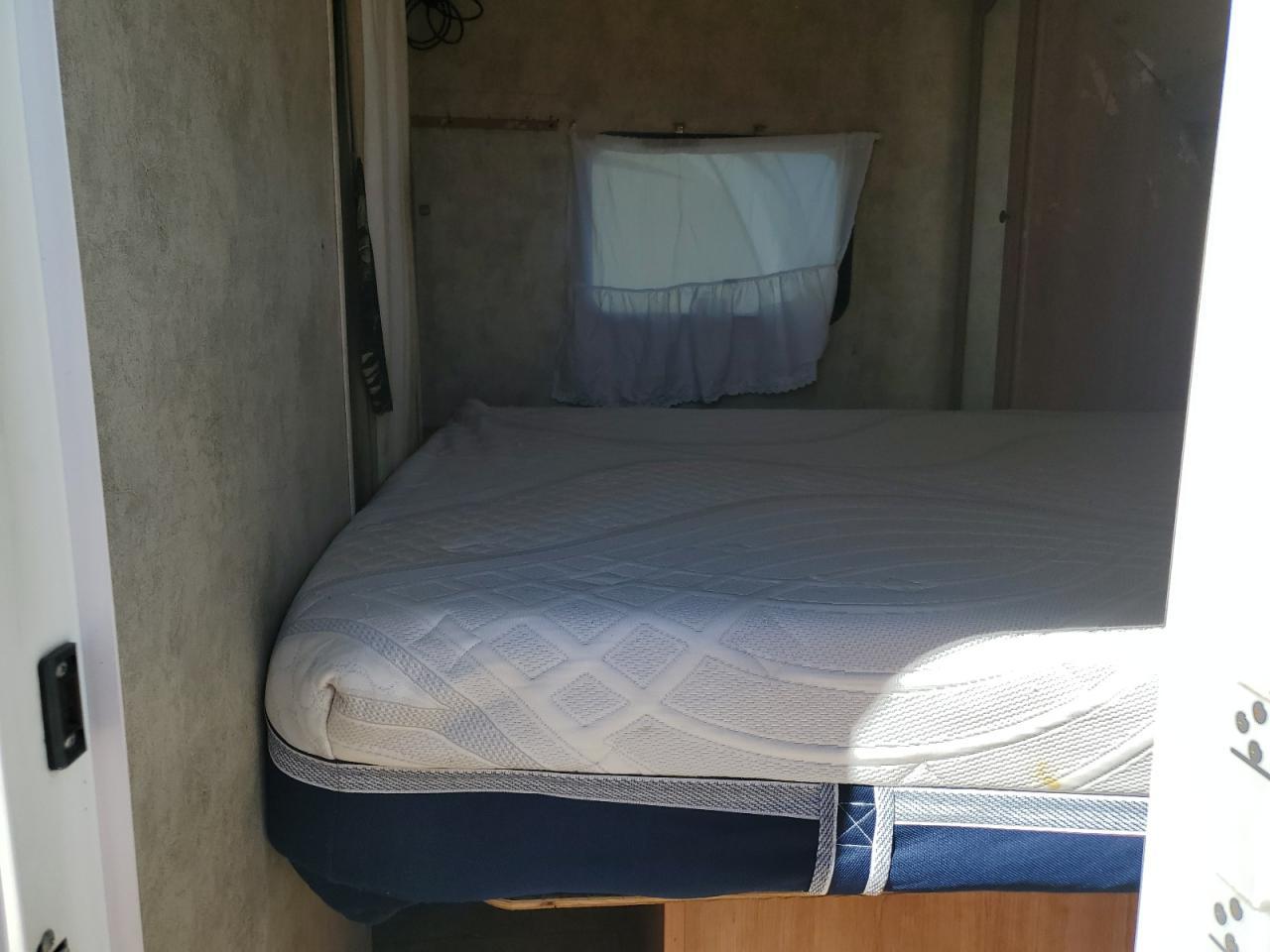 2009 Passport 2009 Keystone Passport U-RVS Camper