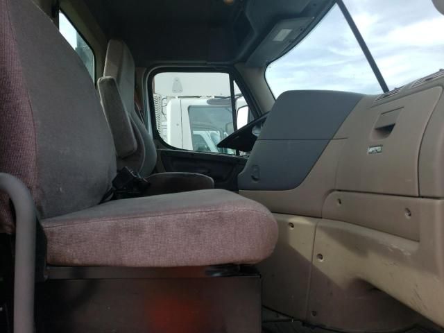 2020 Freightliner Cascadia 113 Semi Truck