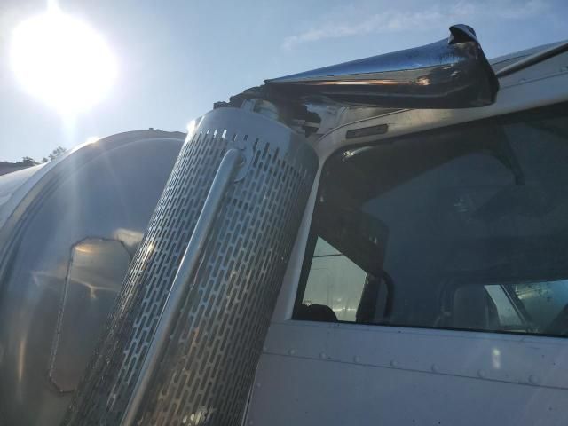 2007 Peterbilt Tractor 2007 Peterbilt 335 Vacuum Truck