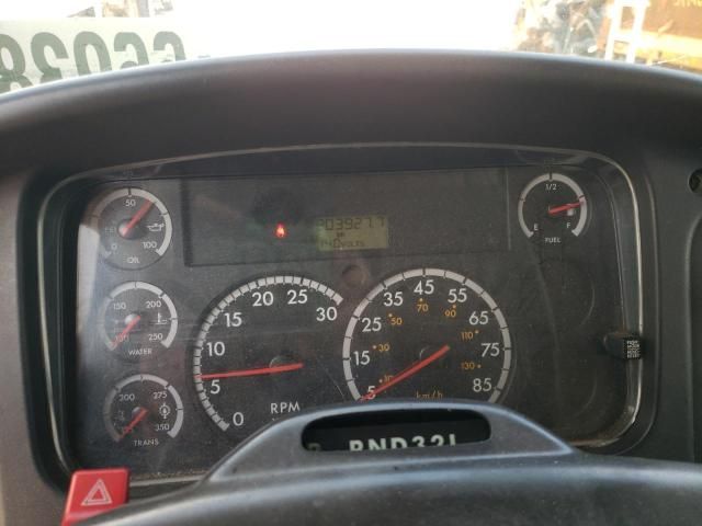 2005 Freightliner M2 106 Medium Duty