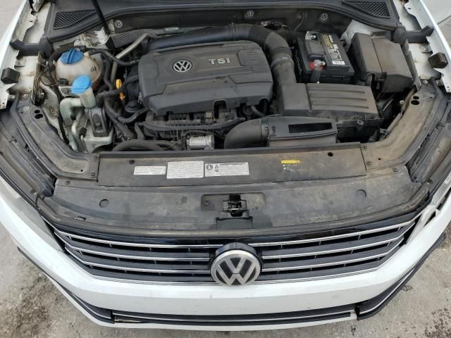 2016 Volkswagen Passat SE