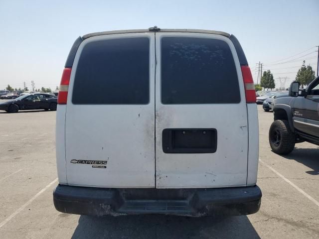 2014 Chev Rolet Express G2500