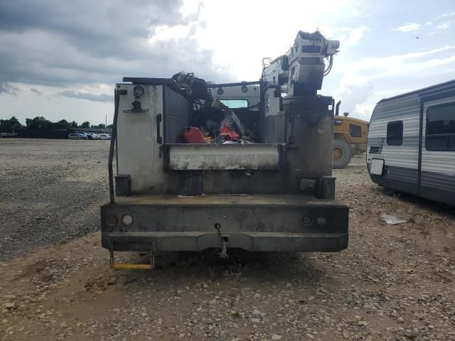2012 Kenworth Construction T270