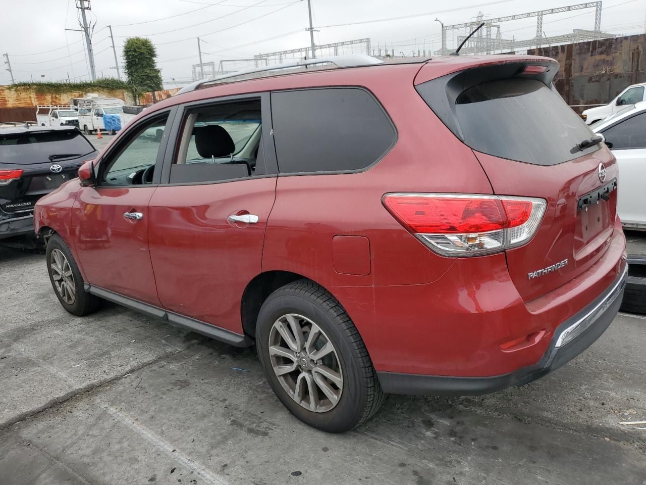 2016 Nissan Pathfinder s