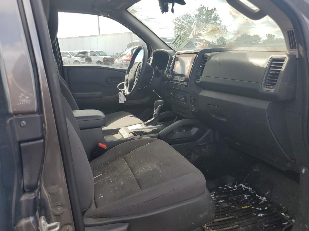 2023 Nissan Frontier s