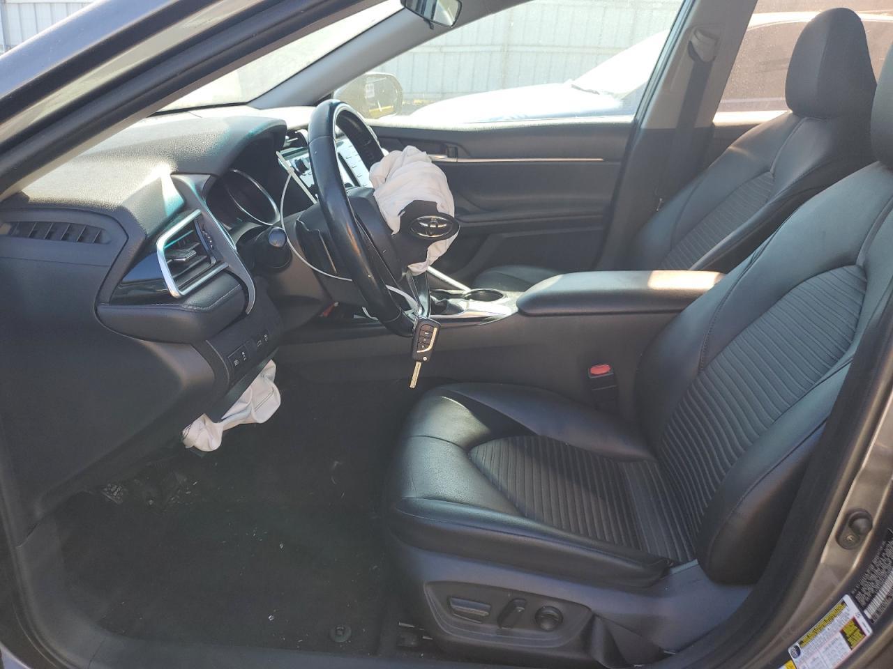 2018 Toyota Camry se