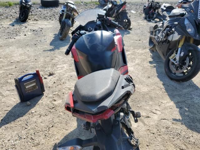 2025 Kawasaki EX500