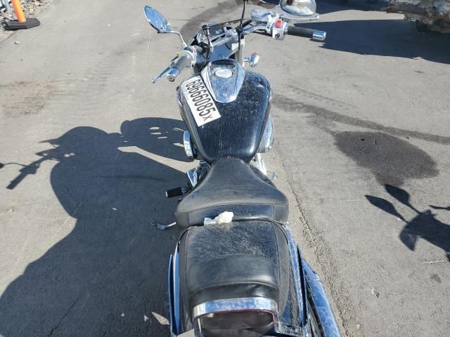 2013 Suzuki VZ800