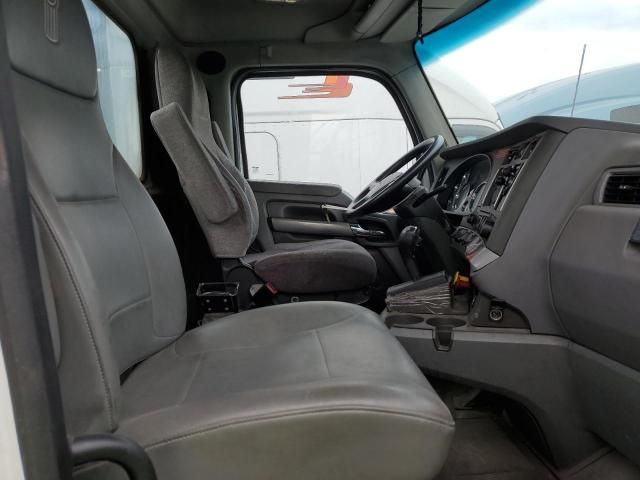 2014 Kenworth T680 Semi Truck
