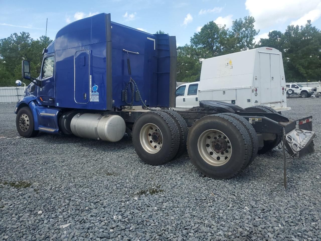 2017 Peterbilt 579 Semi Truck