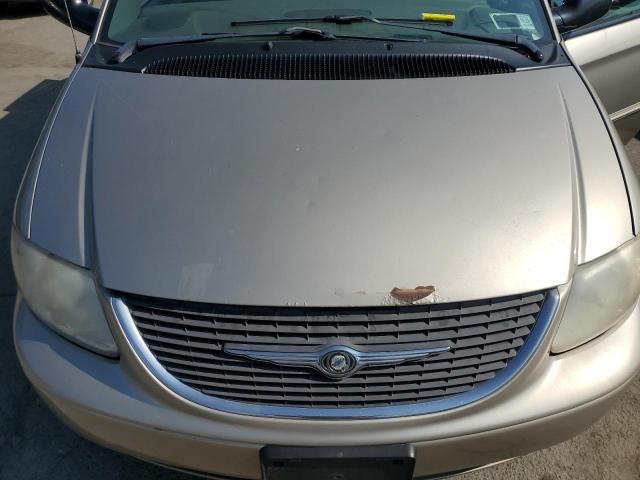 2003 Chrysler Town & Country