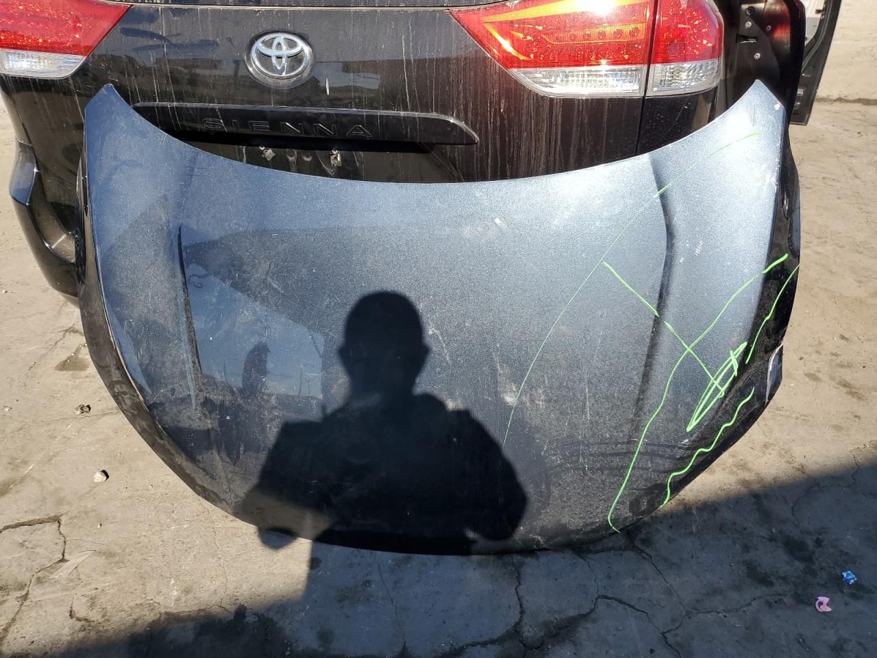 2011 Toyota Sienna le