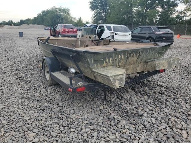1988 Lowe 18 Husky JON-Boats
