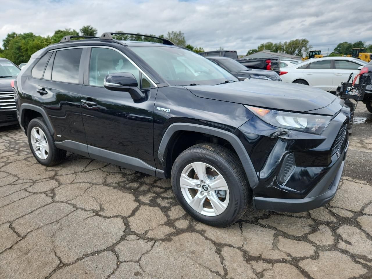 2020 Toyota Rav4 le