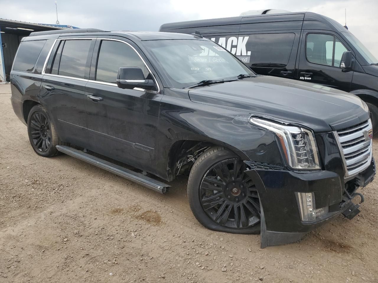 2017 Cadillac Escalade Platinum