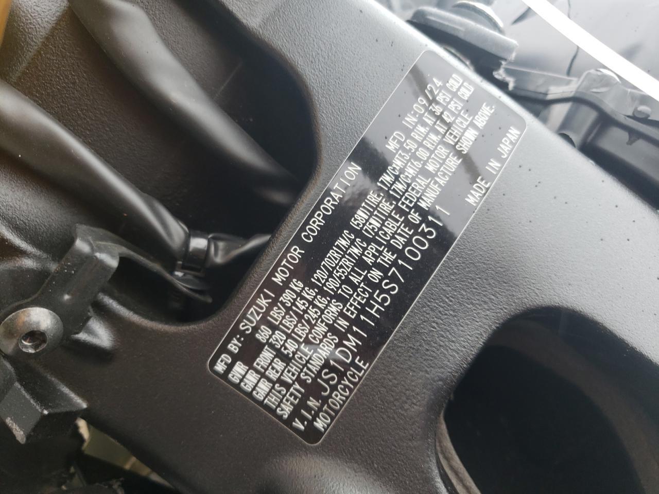 2025 Suzuki GSX-R1000 R