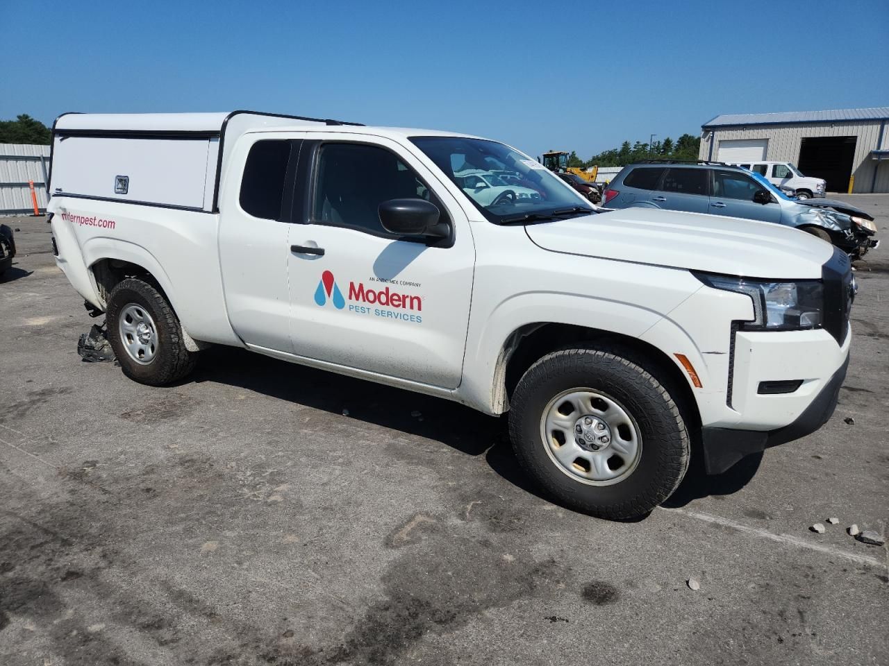 2022 Nissan Frontier s