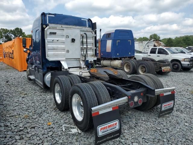 2020 Freightliner Cascadia 126 Semi Truck