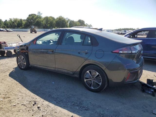 2022 Hyundai Ioniq SE