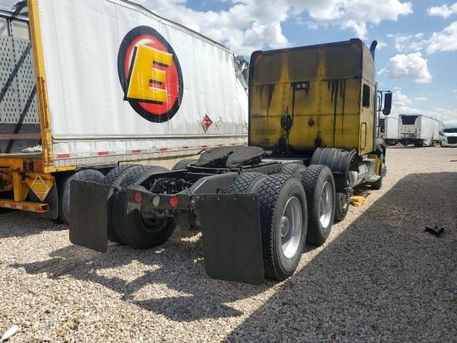 2013 Peterbilt 386 Semi Truck