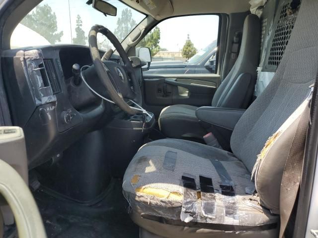 2014 Chev Rolet Express G2500
