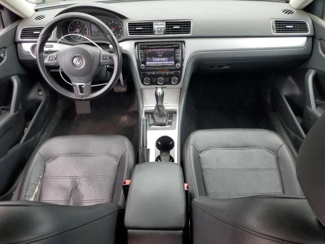 2013 Volkswagen Passat SE