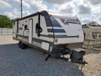 2022 Zinger Trailer