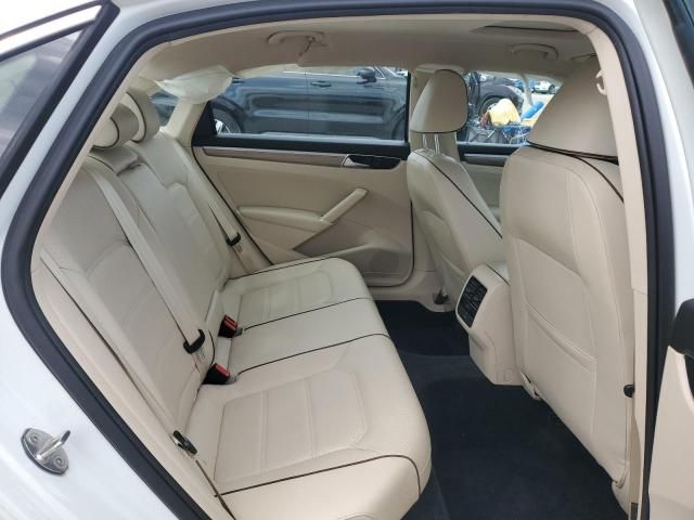 2016 Volkswagen Passat SE