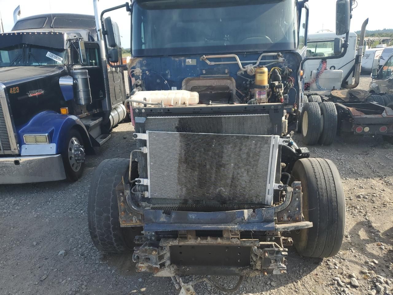 2021 International HX620