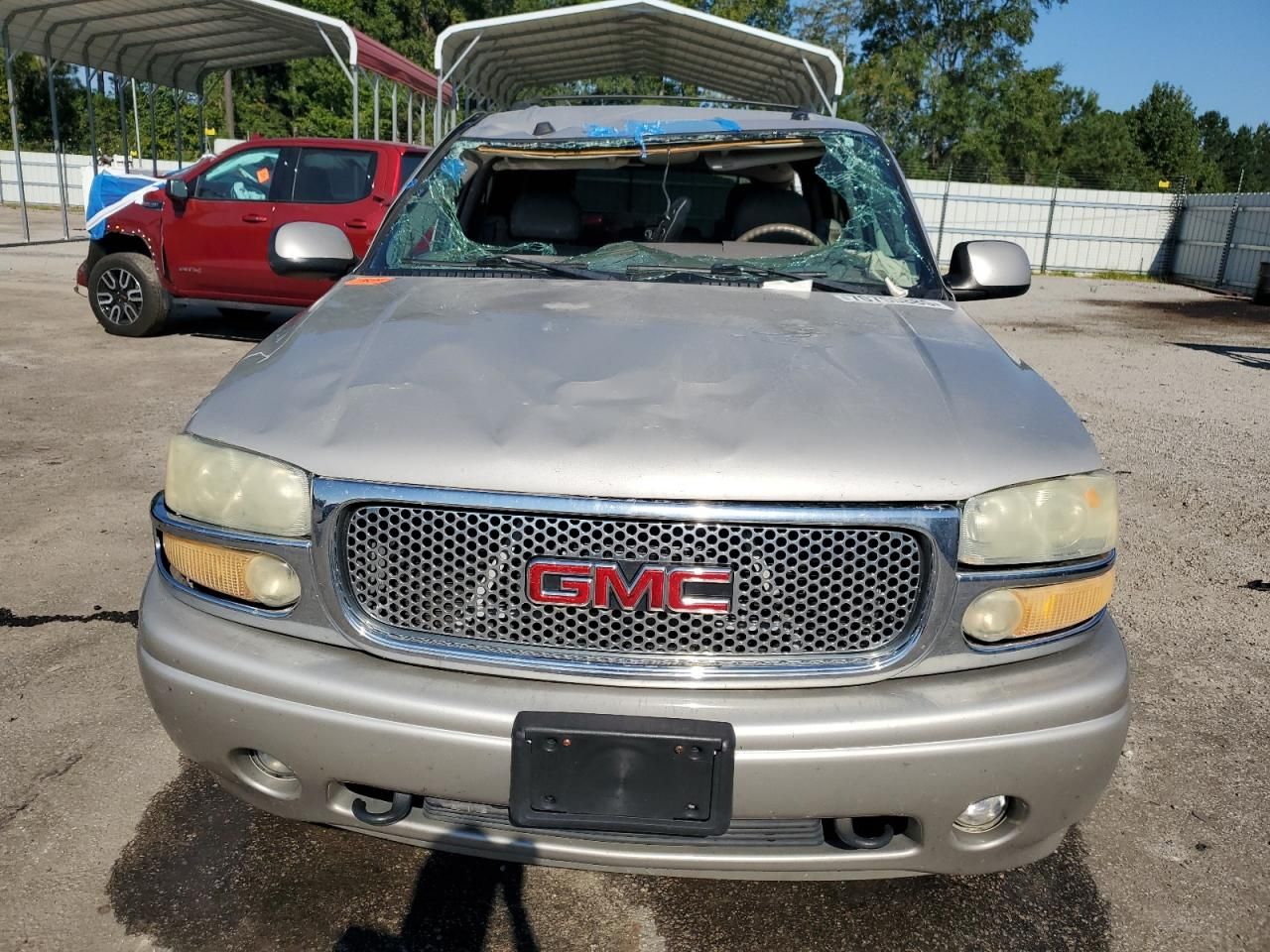 2004 GMC Yukon Denali
