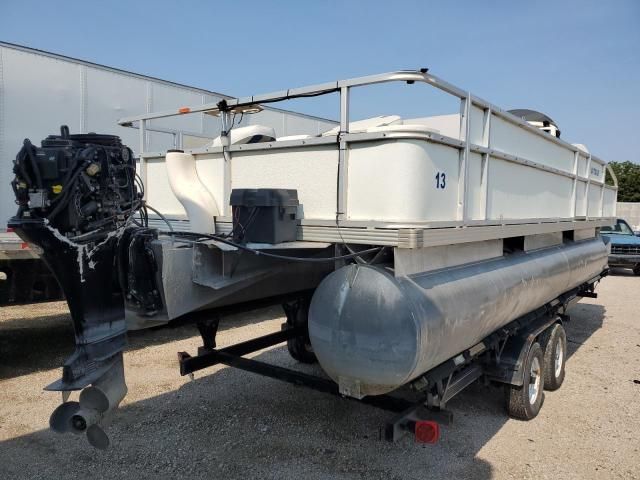 2003 Crestliner Suncast 22FT-Boats Pontoon Boat