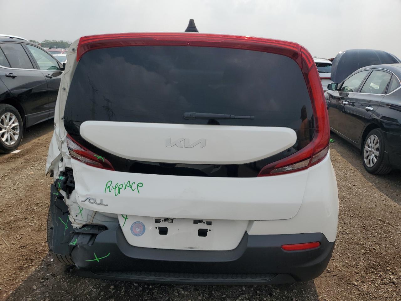 2022 KIA Soul lx