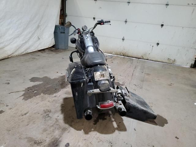 2011 Harley-Davidson Flhp