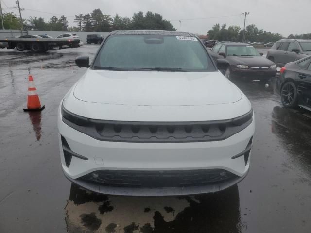 2025 Jeep Wagoneer s Launch Edition