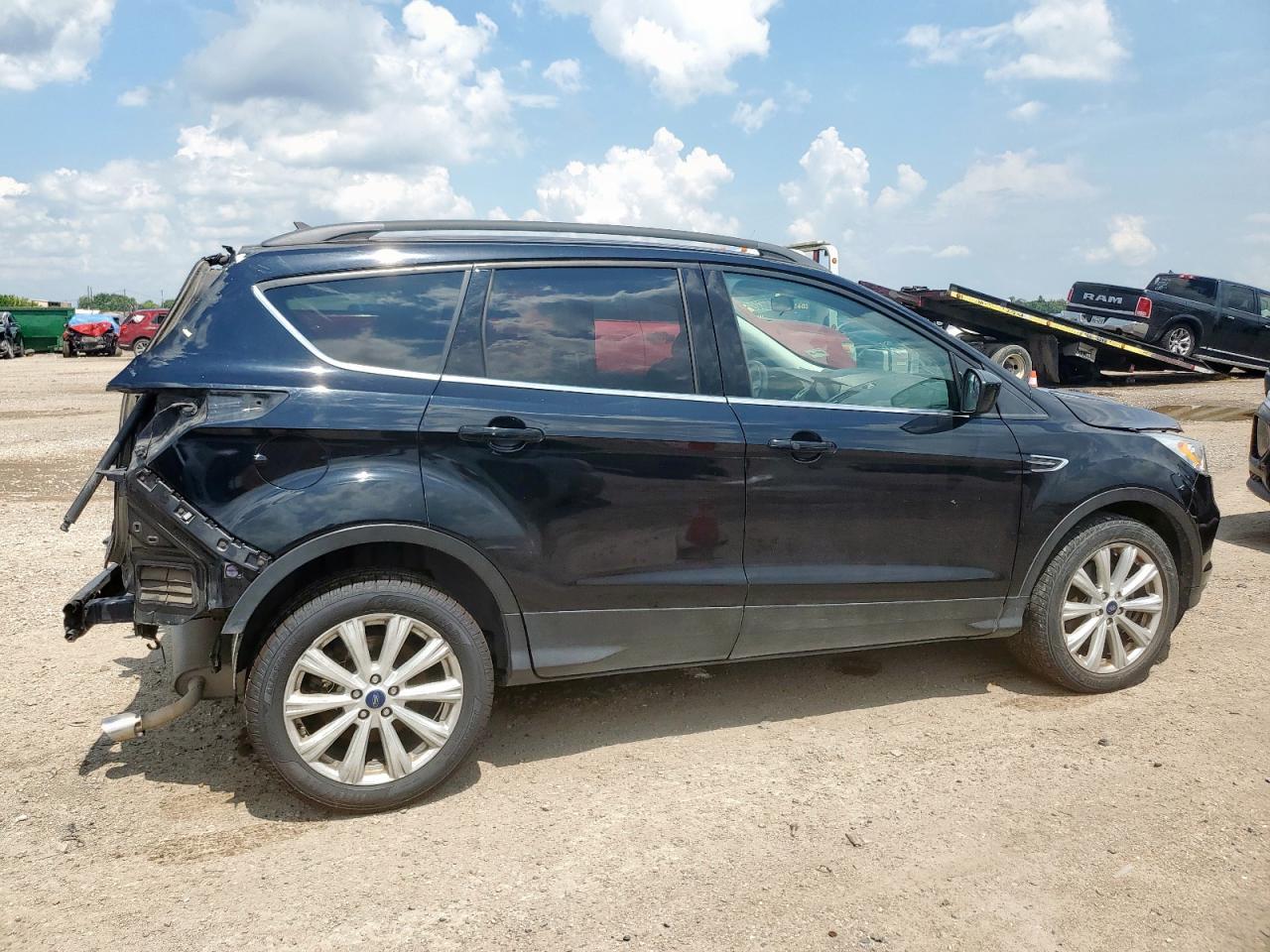 2019 Ford Escape sel