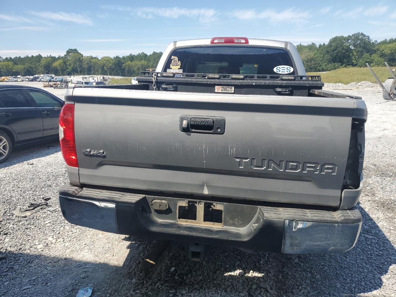 2016 Toyota Tundra Crewmax SR5
