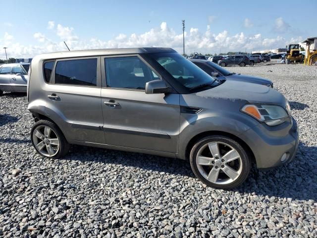 2011 KIA Soul +